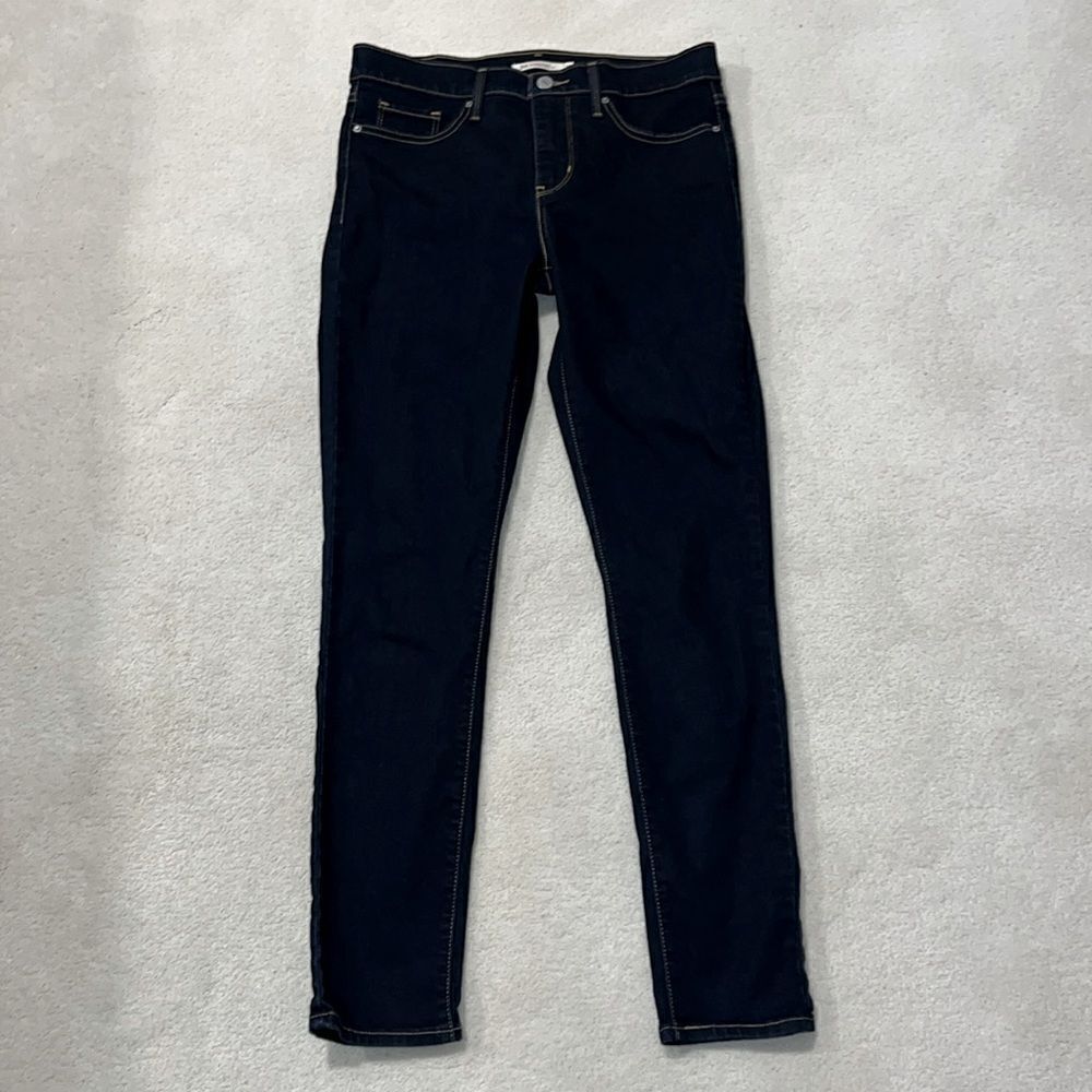 Levis 311 Shaping Skinny Black (Dark Navy)Fade Women’s Jeans. Size 29